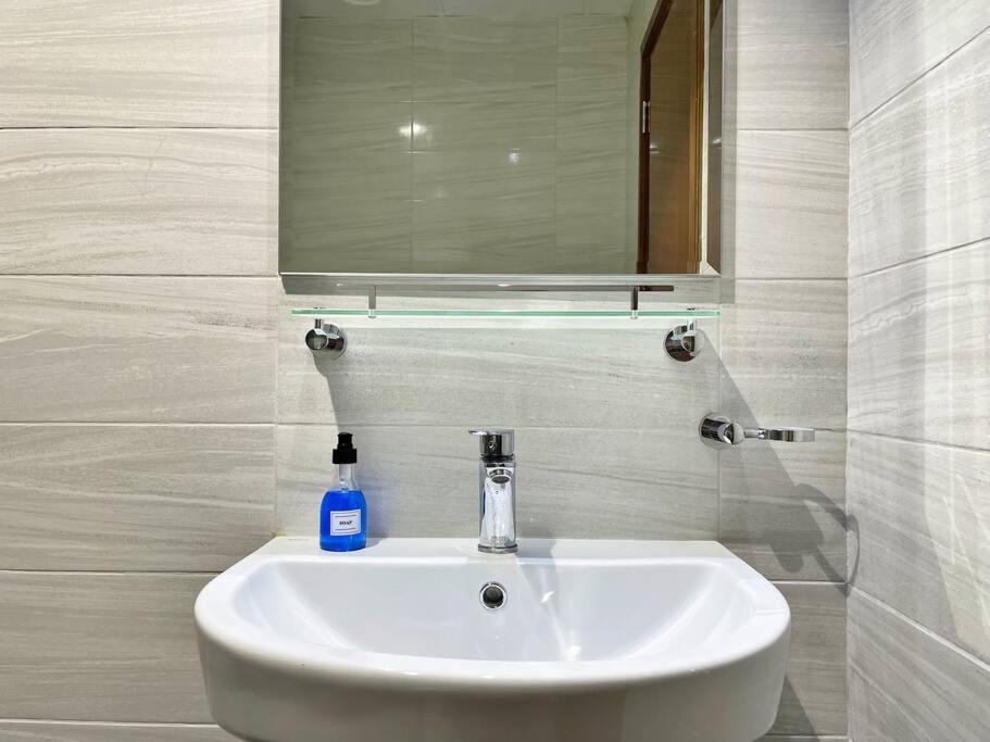 Vvk Holiday Homes, Dunya Tower Dubai Luaran gambar